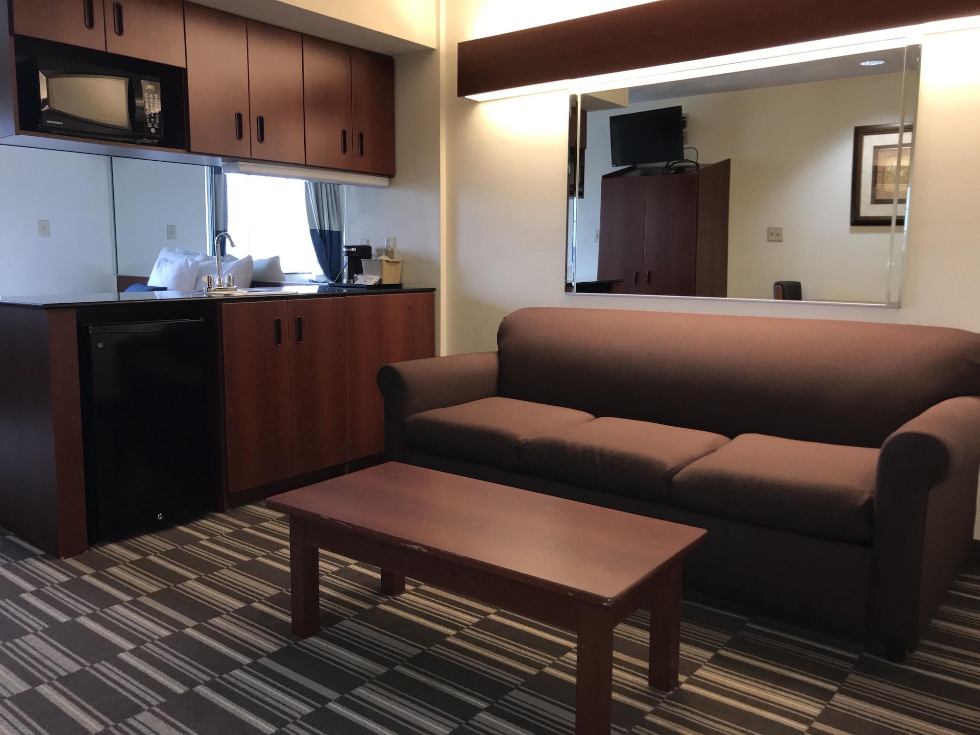 Microtel Inn & Suites By Wyndham Indianapolis Airport מראה חיצוני תמונה