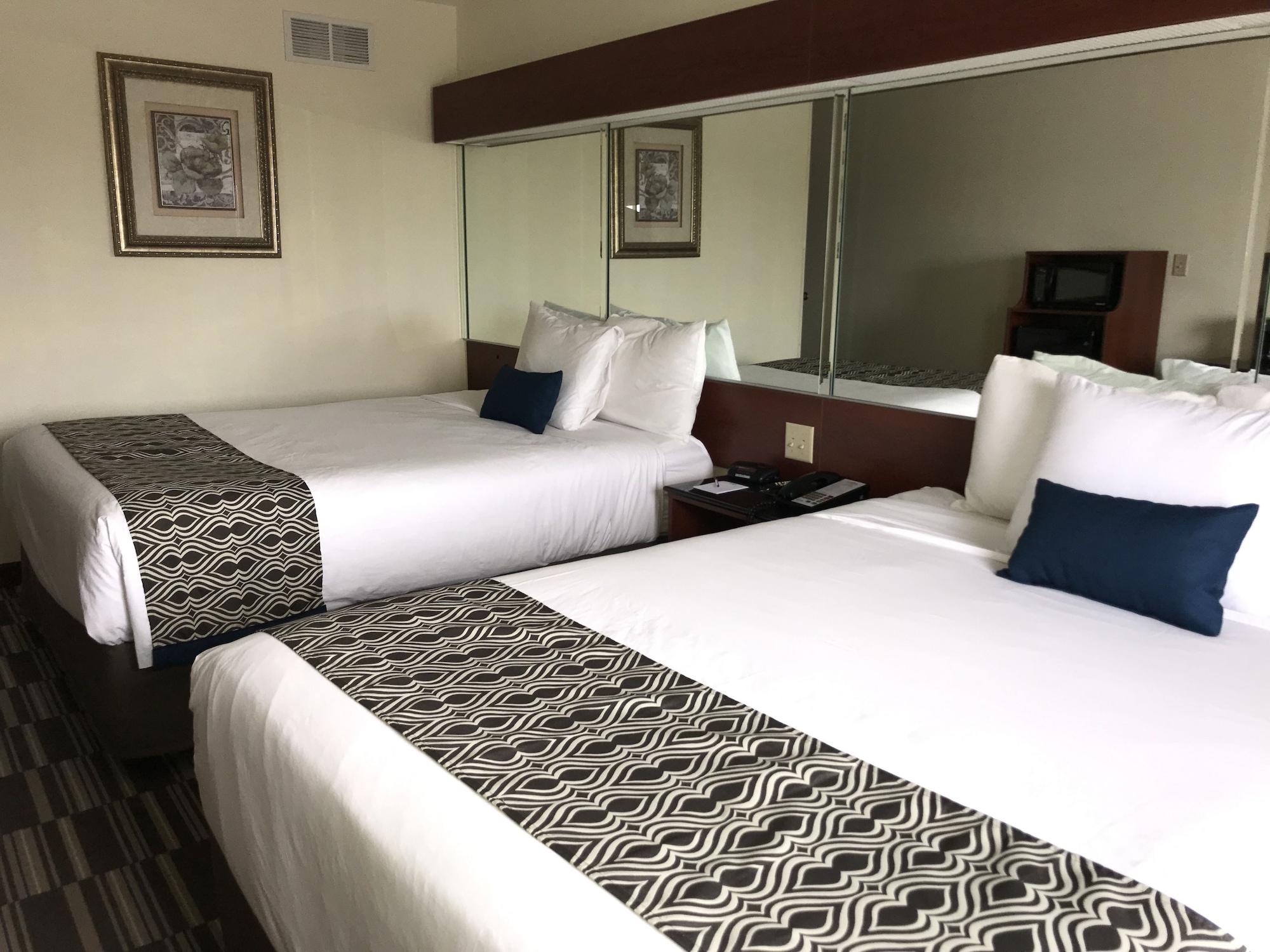 Microtel Inn & Suites By Wyndham Indianapolis Airport מראה חיצוני תמונה