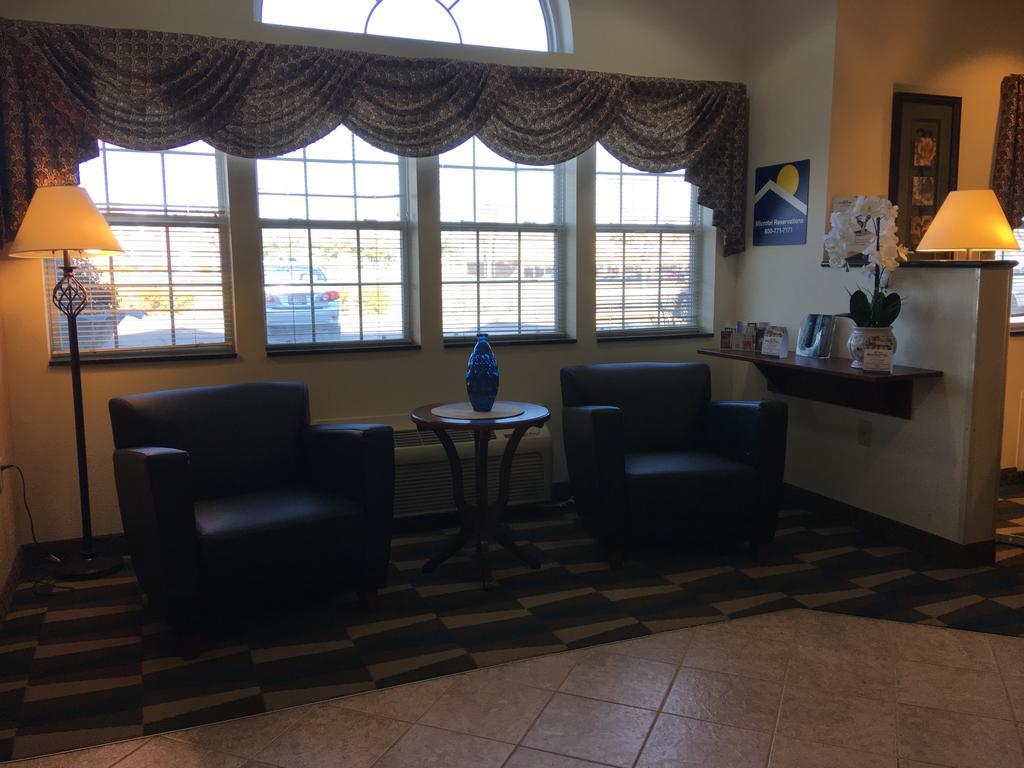 Microtel Inn & Suites By Wyndham Indianapolis Airport מראה חיצוני תמונה
